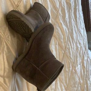 Ugg Wedge mini boot in suede grey size 10